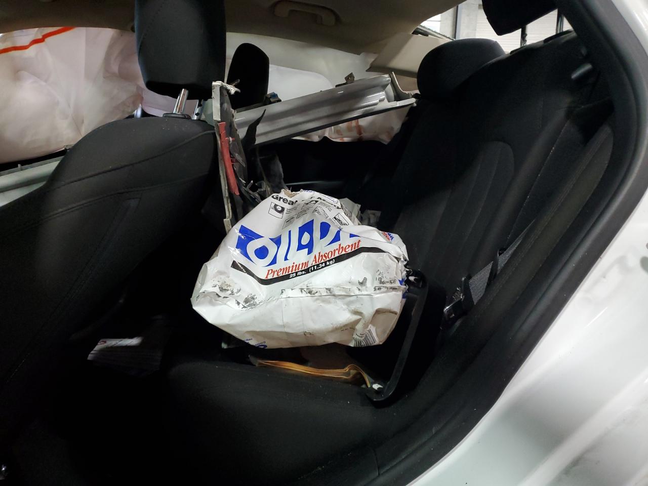 2016 Chrysler 200 Limited VIN: 1C3CCCAB7GN124953 Lot: 80434735