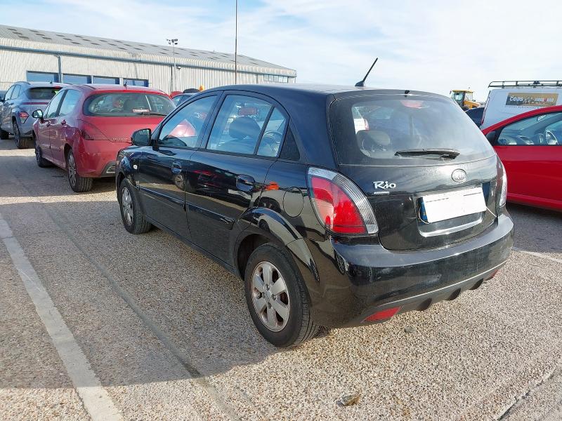 2010 KIA RIO DOMINO 