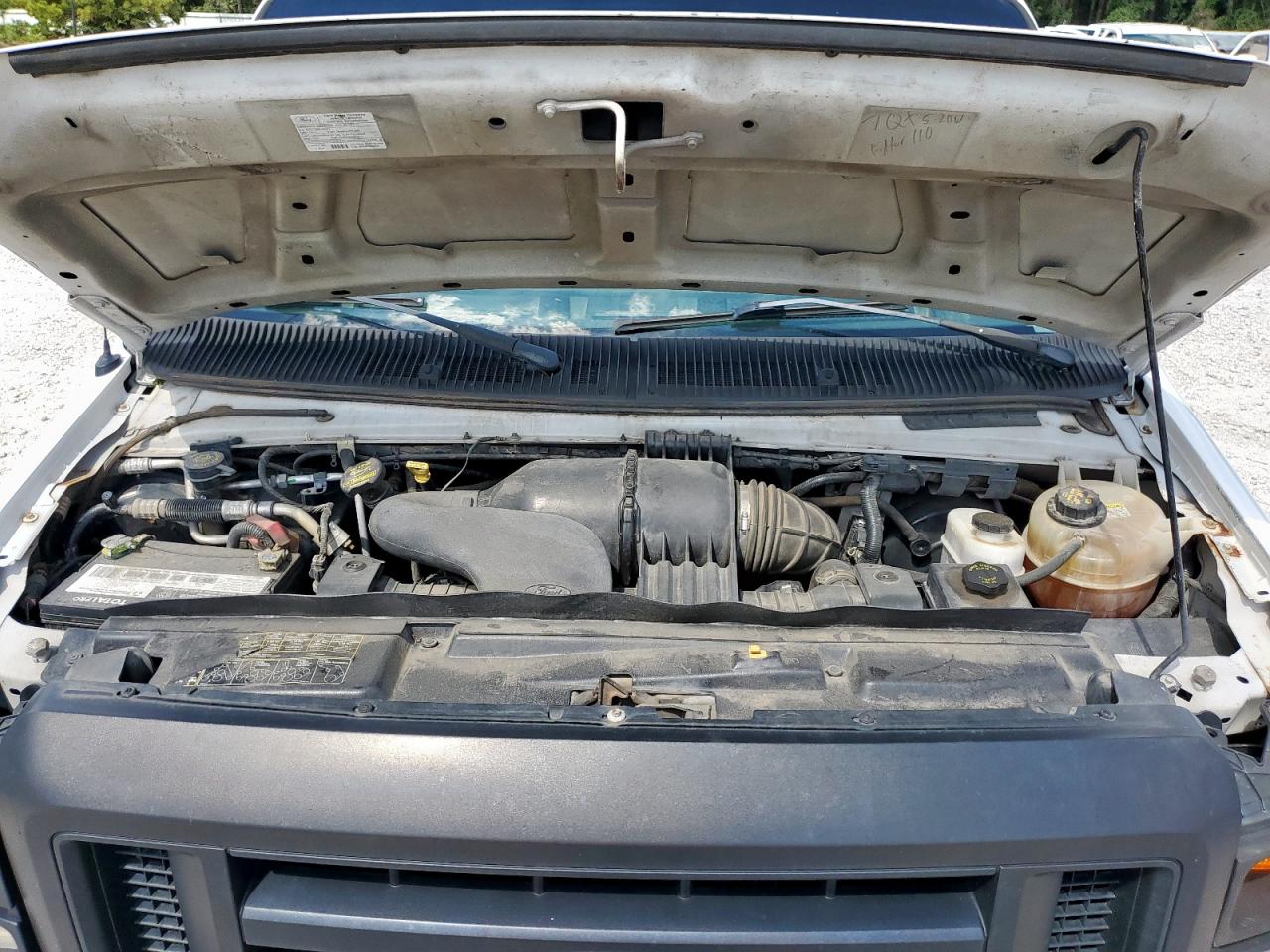 2010 Ford Econoline E150 Van VIN: 1FTNE1EW5ADA31104 Lot: 84213015