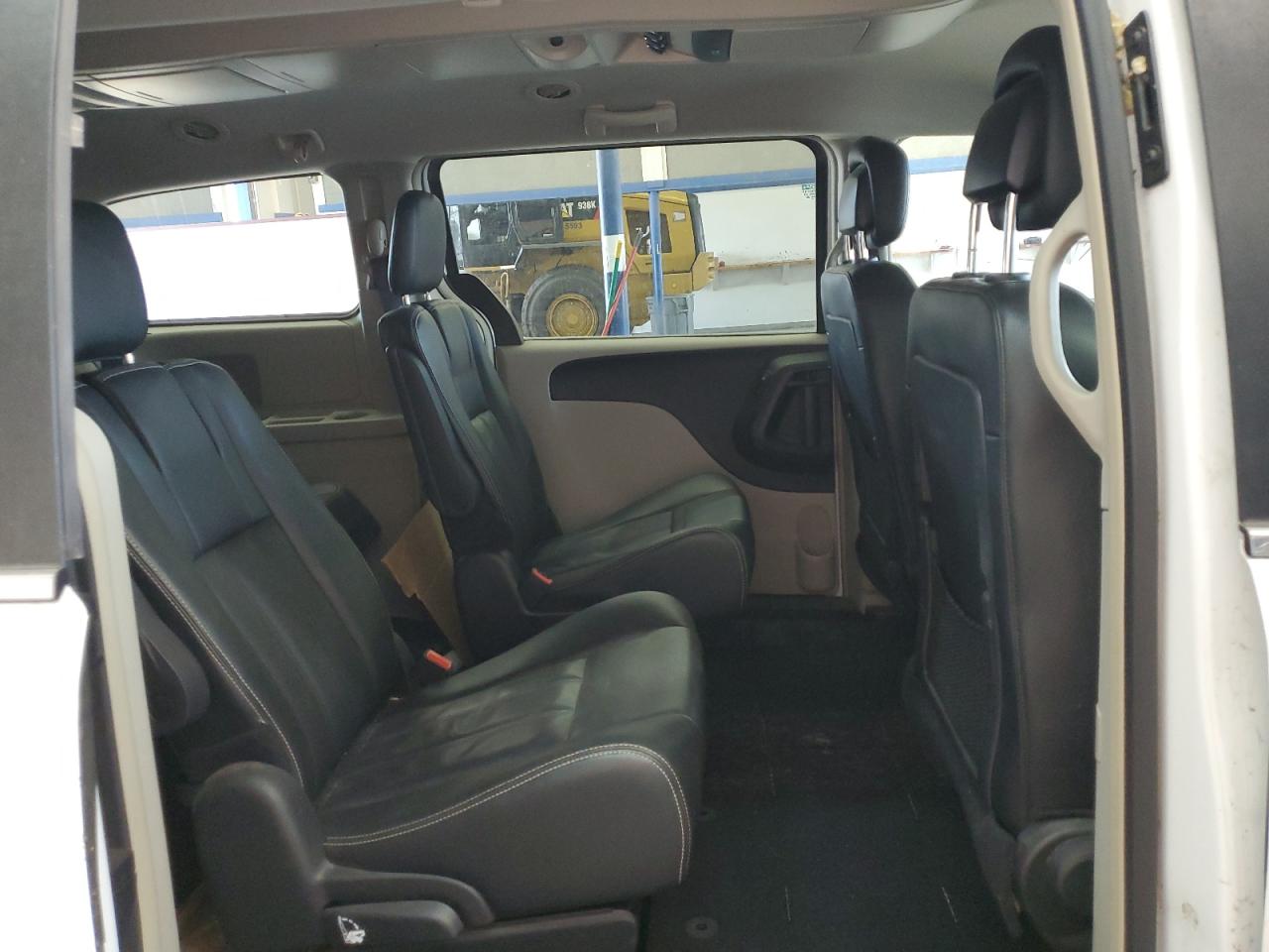 2015 Chrysler Town & Country Touring VIN: 2C4RC1BGXFR717714 Lot: 81633845