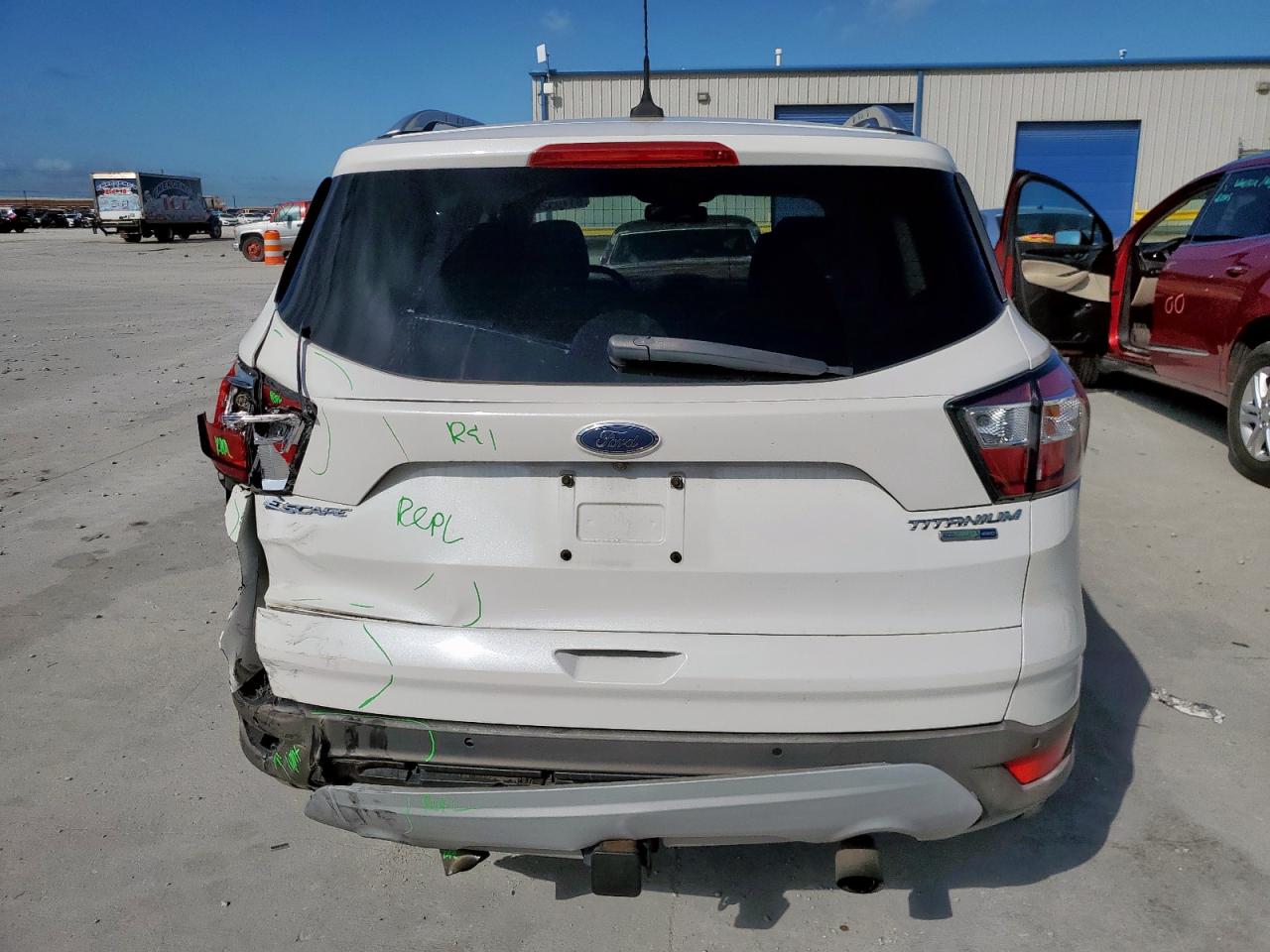 2018 Ford Escape Titanium VIN: 1FMCU9J92JUD58600 Lot: 81193265