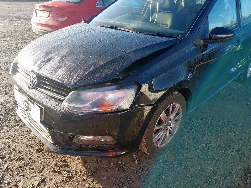 2015 VOLKSWAGEN POLO SE 