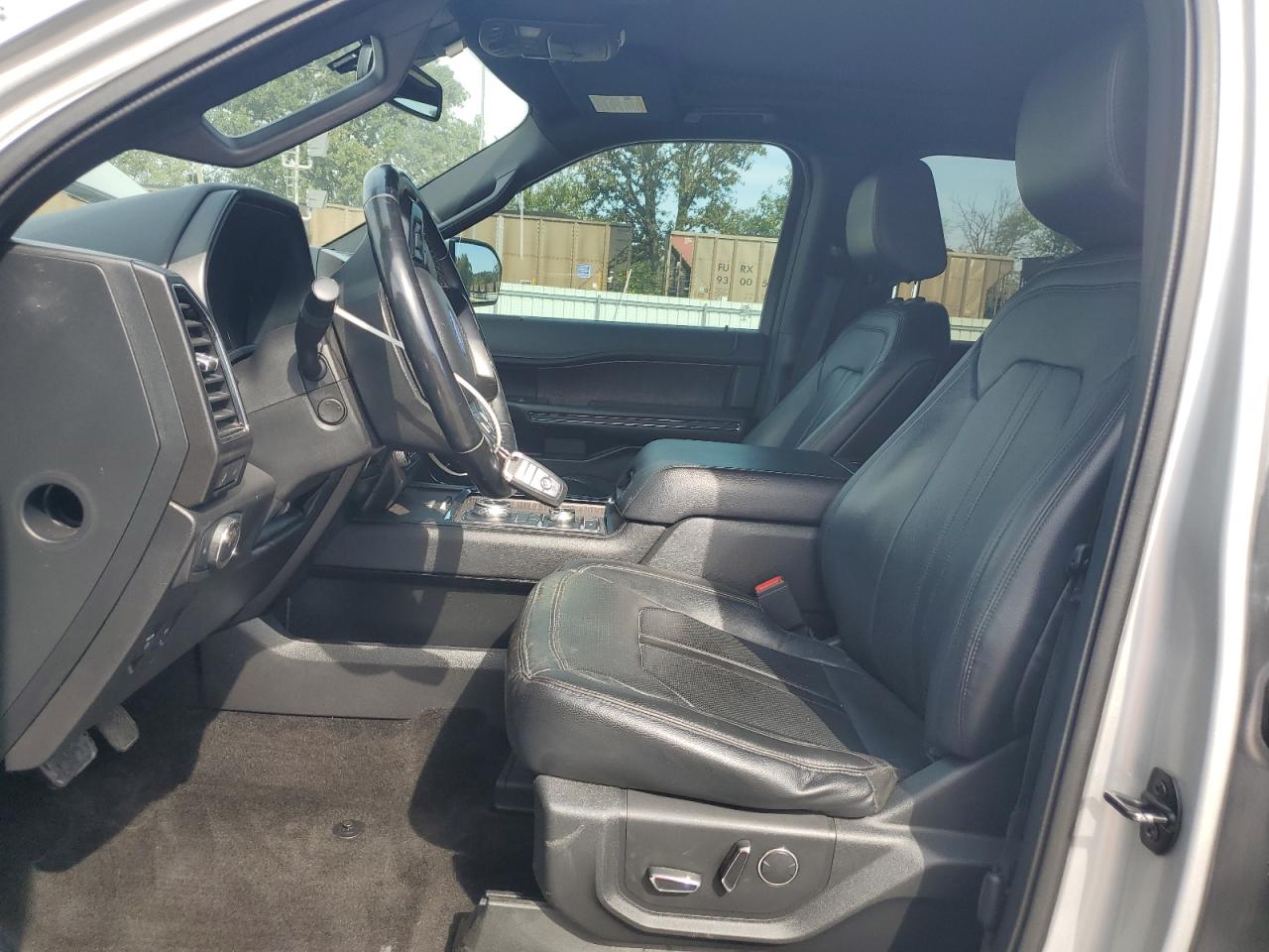 2018 Ford Expedition Limited VIN: 1FMJU2AT8JEA34099 Lot: 83957235