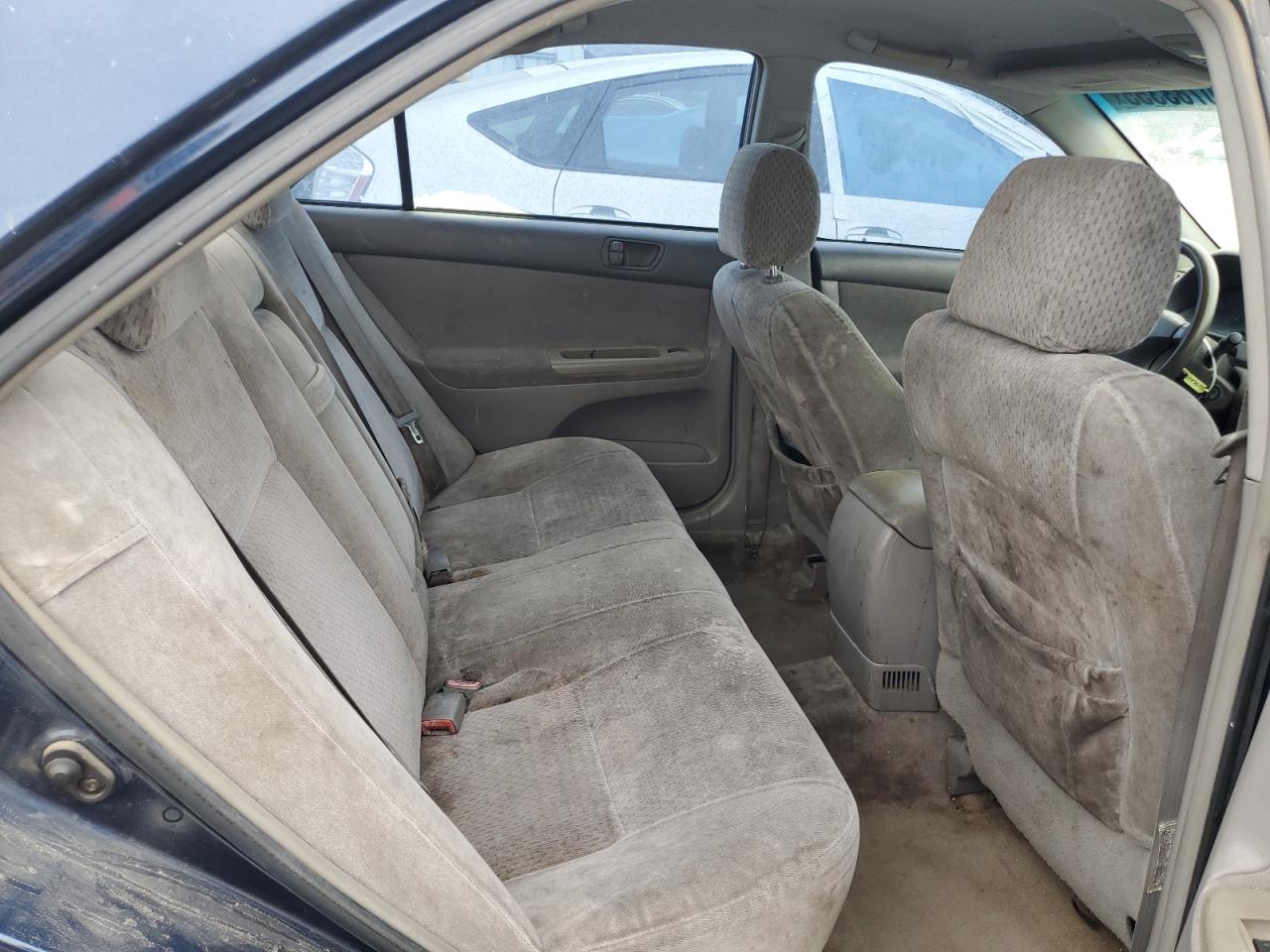 2004 Toyota Camry Le VIN: 4T1BE32K24U288673 Lot: 70783355