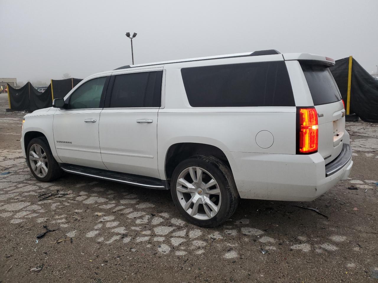 2017 Chevrolet Suburban K1500 Premier VIN: 1GNSKJKC5HR288452 Lot: 82042255