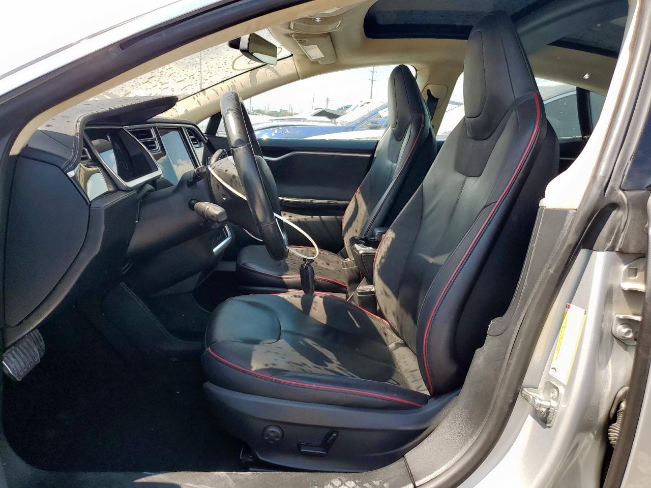 2014 Tesla Model S VIN: 5YJSA1H1XEFP33237 Lot: 70839075