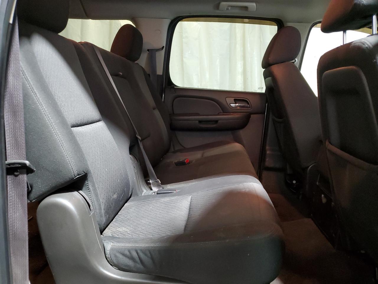 2013 Chevrolet Suburban K1500 Ls VIN: 1GNSKHE72DR266801 Lot: 71655405