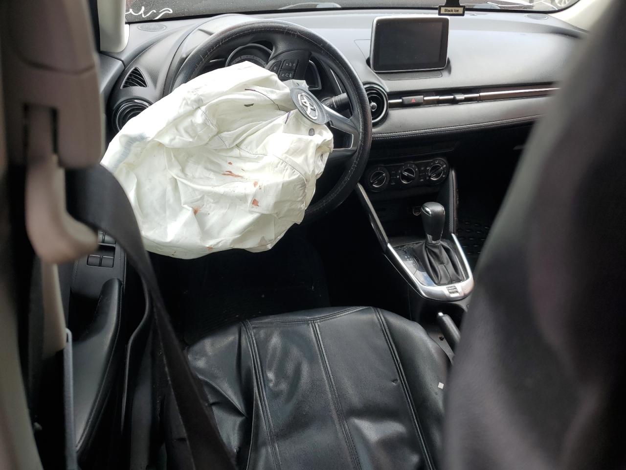 2017 Toyota Yaris Ia VIN: 3MYDLBYV5HY195567 Lot: 84705635