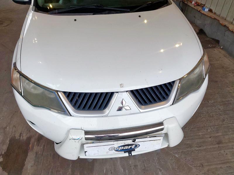 2010 MITSUBISHI OUTLANDER WARRIOR DI-D 