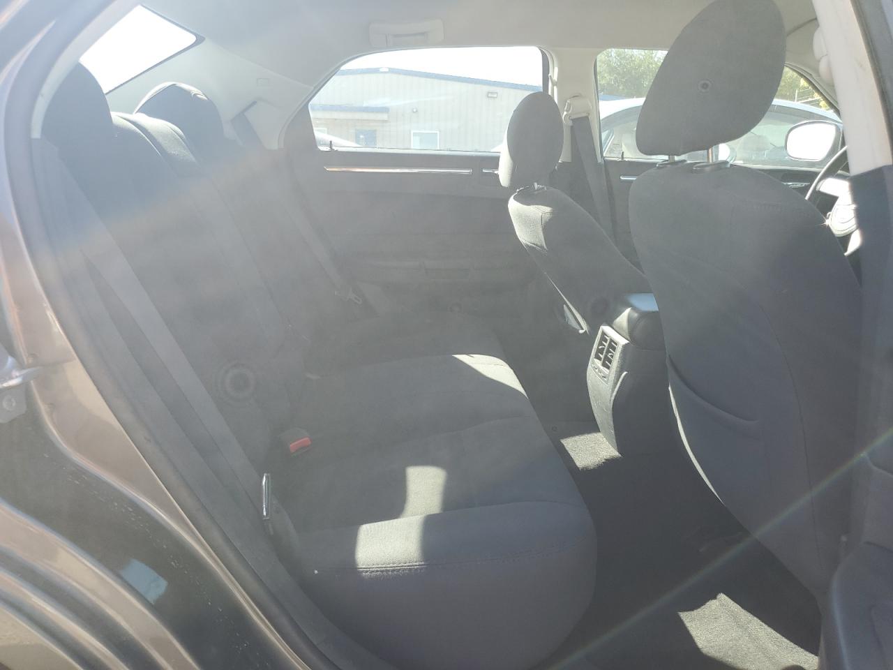 2010 Chrysler 300 Touring VIN: 2C3CA4CD1AH203142 Lot: 80648205