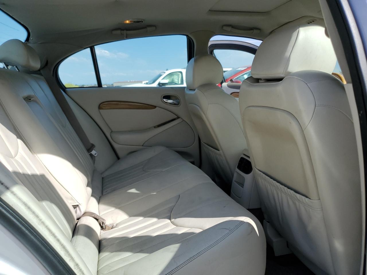 2000 Jaguar S-Type VIN: SAJDA01C3YFL56069 Lot: 82149685