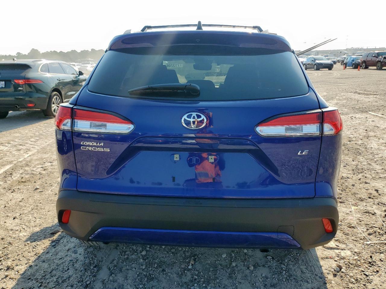 2025 Toyota Corolla Cross Le VIN: 7MUBAAAG9SV143073 Lot: 71320625