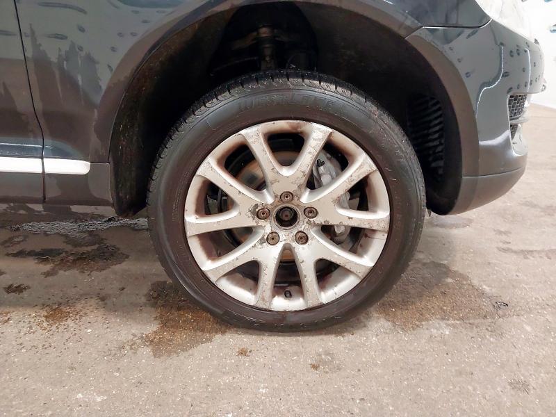 2009 VOLKSWAGEN TOUAREG SE TDI V6 225 A 3.0 V6 TDI SE 5DR TIP AUTO
