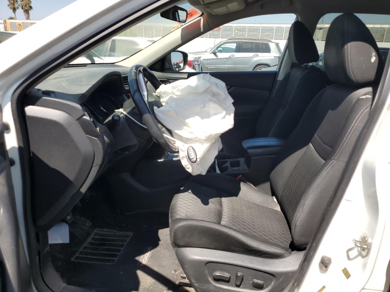 2018 Nissan Rogue S VIN: KNMAT2MT0JP599745 Lot: 80678455