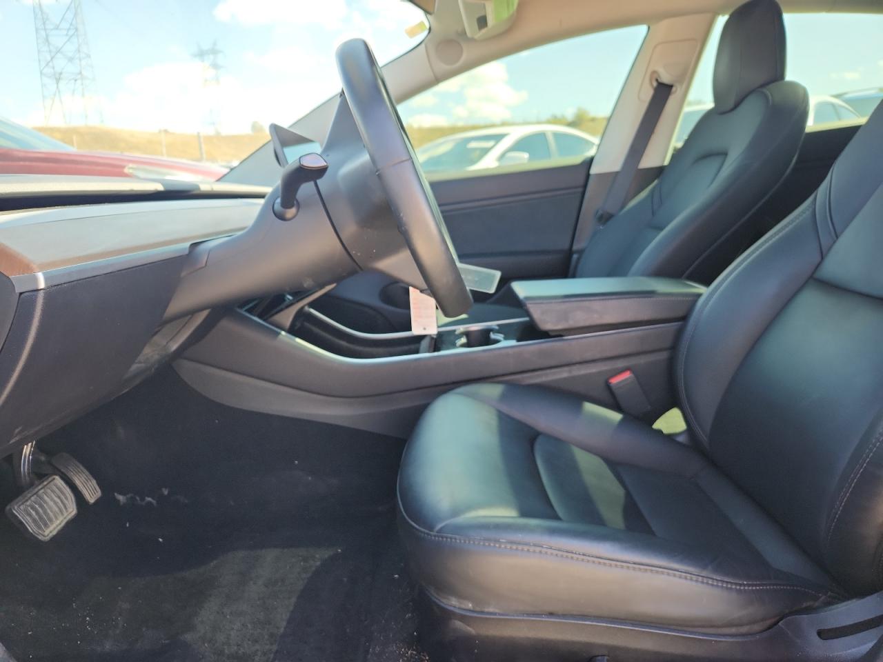 2019 Tesla Model 3 VIN: 5YJ3E1EA3KF305549 Lot: 81318275