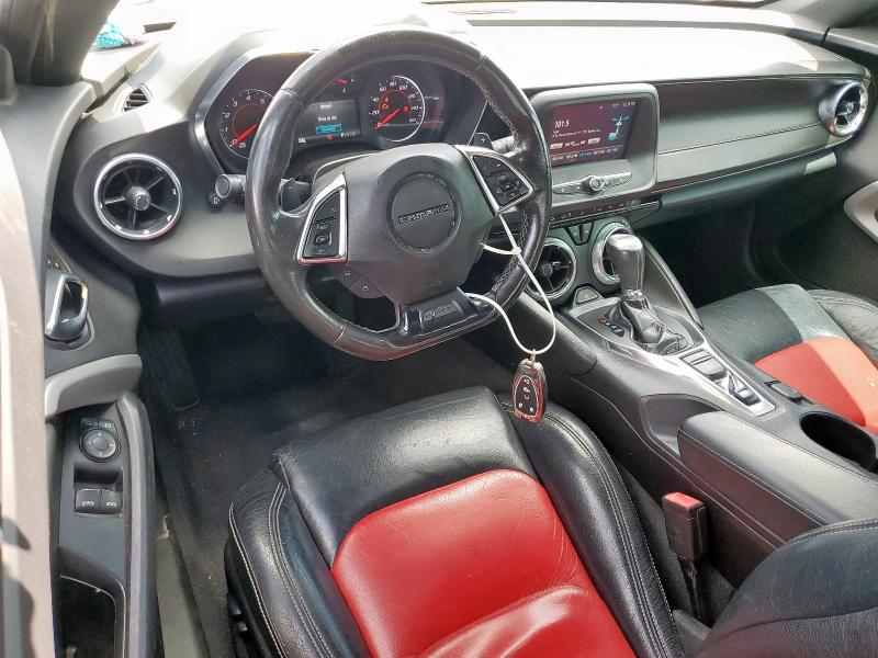  CHEVROLET CAMARO 2017 Biały