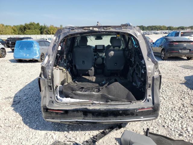  TOYOTA SIENNA 2022 Серый