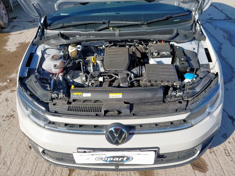 2024 VOLKSWAGEN POLO LIFE 