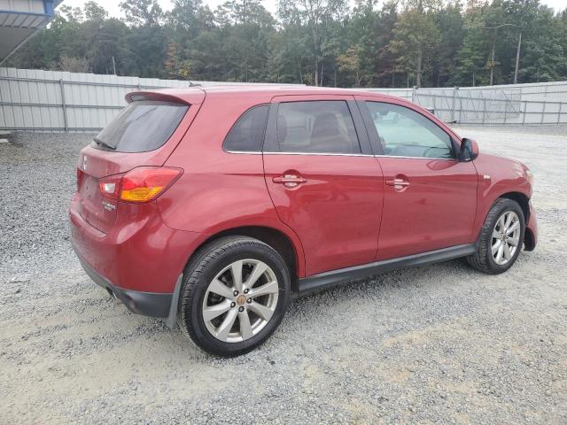  MITSUBISHI OUTLANDER 2015 Czerwony