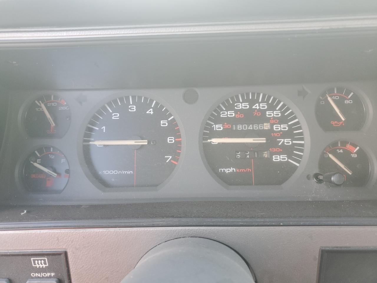 1992 Jeep Cherokee Laredo VIN: 1J4FT58S6NL236558 Lot: 81654935