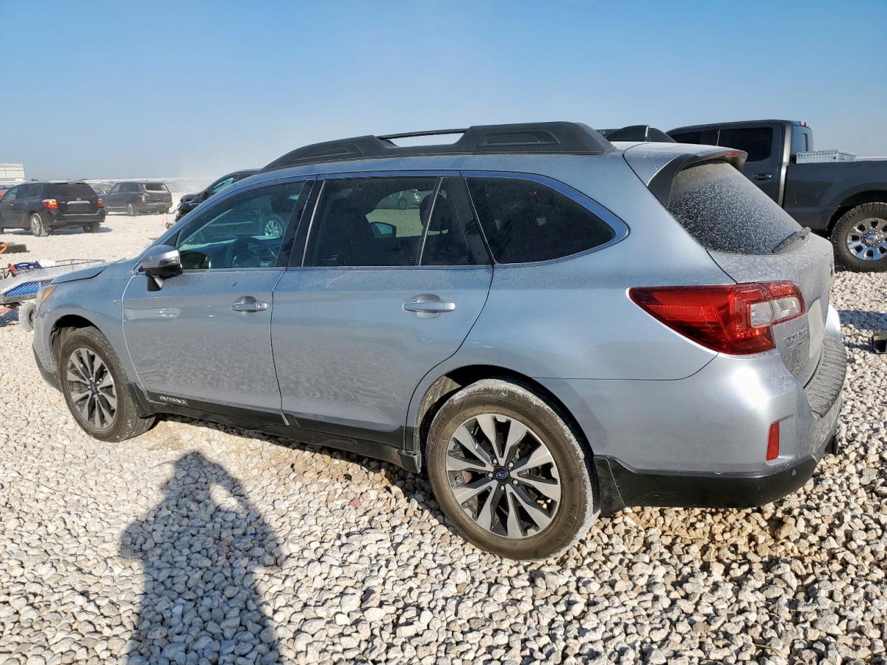 2017 Subaru Outback 3.6R Limited silver null gasoline 4S4BSENC5H3338647 photo #3