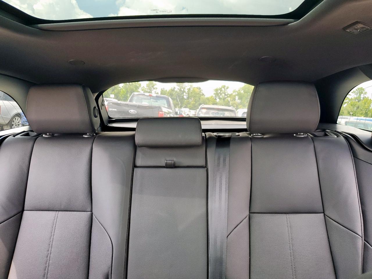 2026 Land Rover Range Rover Velar S VIN: SALYJ2EX5TA815464 Lot: 71248385