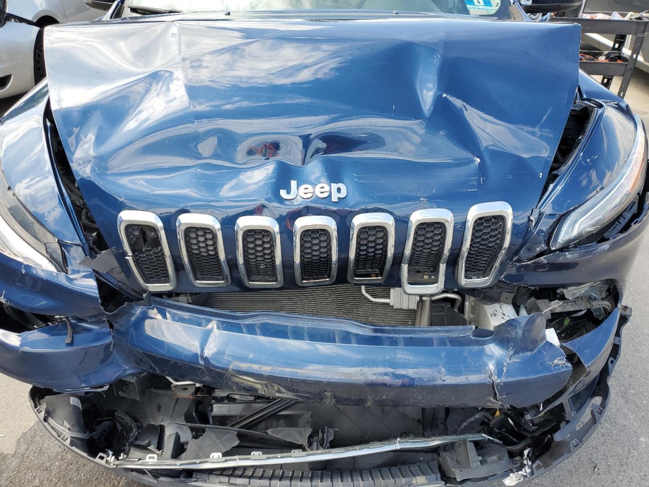 2018 Jeep Cherokee Limited VIN: 1C4PJMDB3JD583138 Lot: 71986615