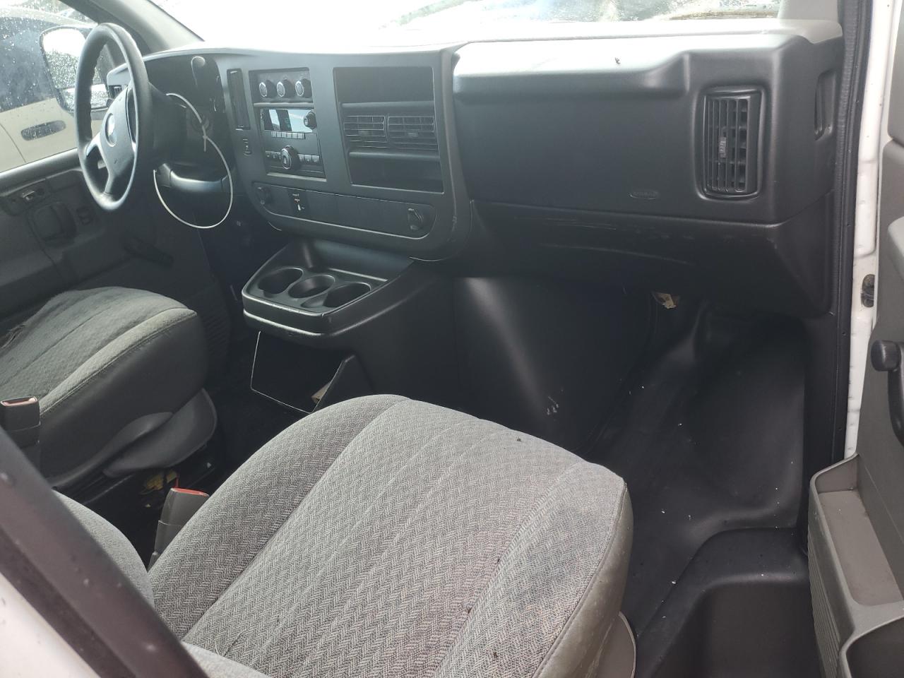 2008 Chevrolet Express G2500 VIN: 1GCGG25C581170577 Lot: 80147855