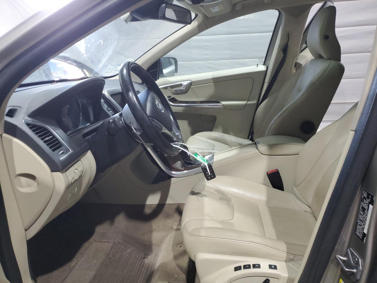 2015 Volvo Xc60 T6 Premier+ VIN: YV4902RC9F2623515 Lot: 80900345