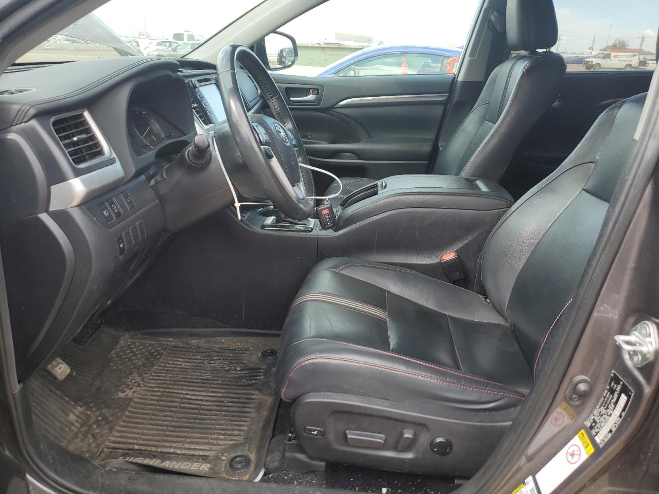 2019 Toyota Highlander Se VIN: 5TDJZRFH6KS704358 Lot: 68586015