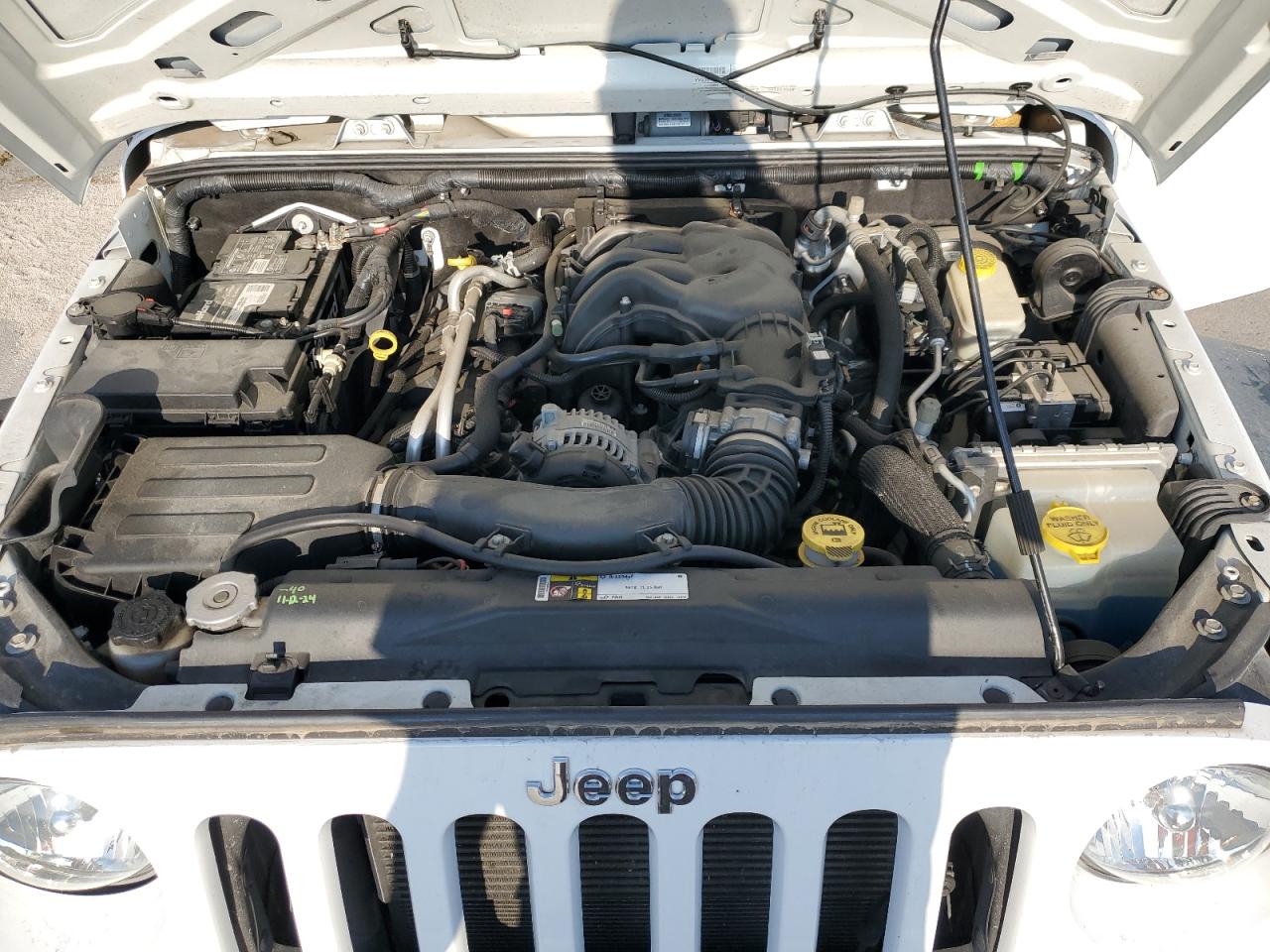 2016 Jeep Wrangler Sport VIN: 1C4AJWAG2GL192711 Lot: 80287885