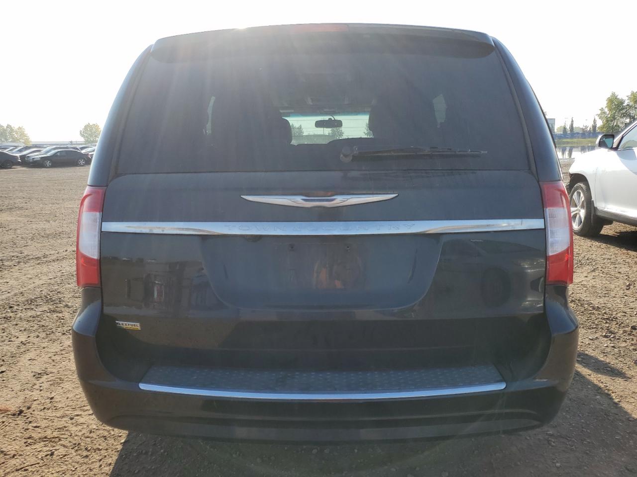 2015 Chrysler Town & Country Limited VIN: 2C4RC1JG1FR720406 Lot: 80830375