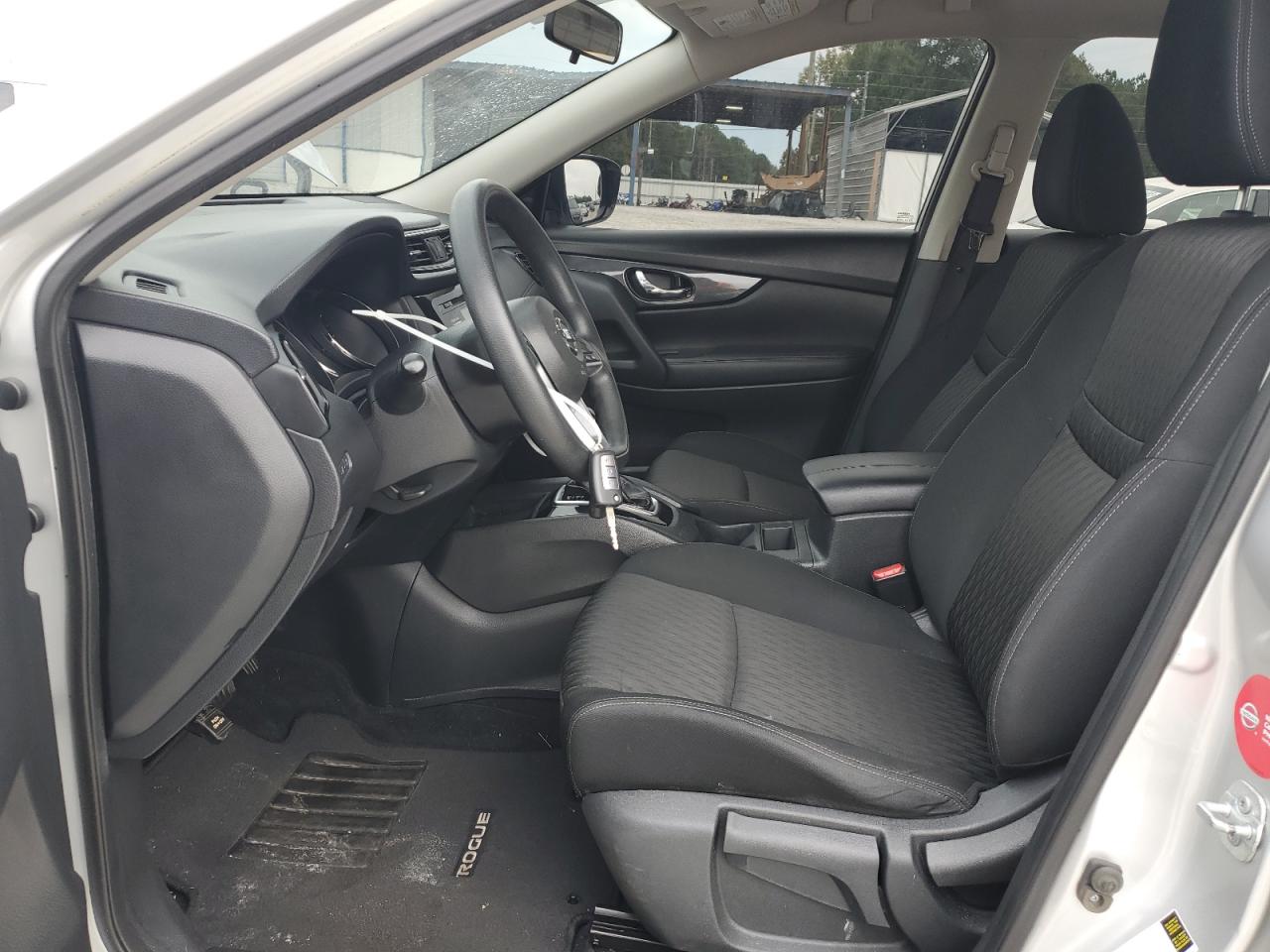 2017 Nissan Rogue S VIN: KNMAT2MT8HP572660 Lot: 81658855