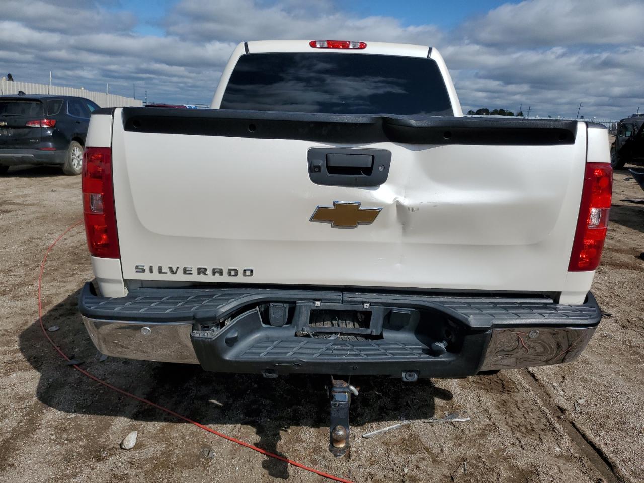 2011 Chevrolet Silverado K1500 Lt VIN: 3GCPKSE33BG256624 Lot: 80999585