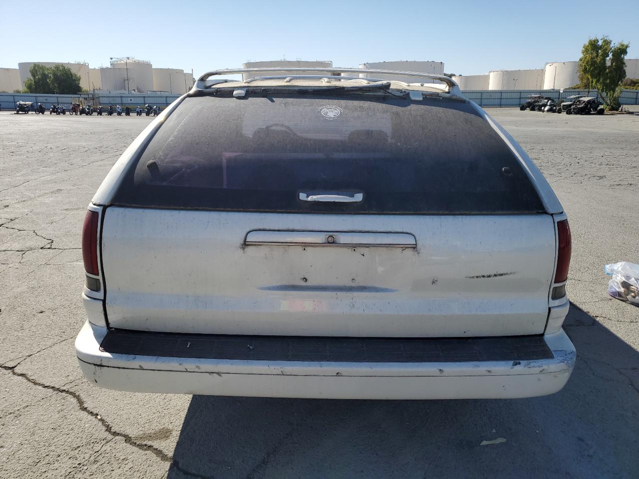 1994 Chevrolet Caprice Classic VIN: 1G1BL82P4RR123410 Lot: 81672955