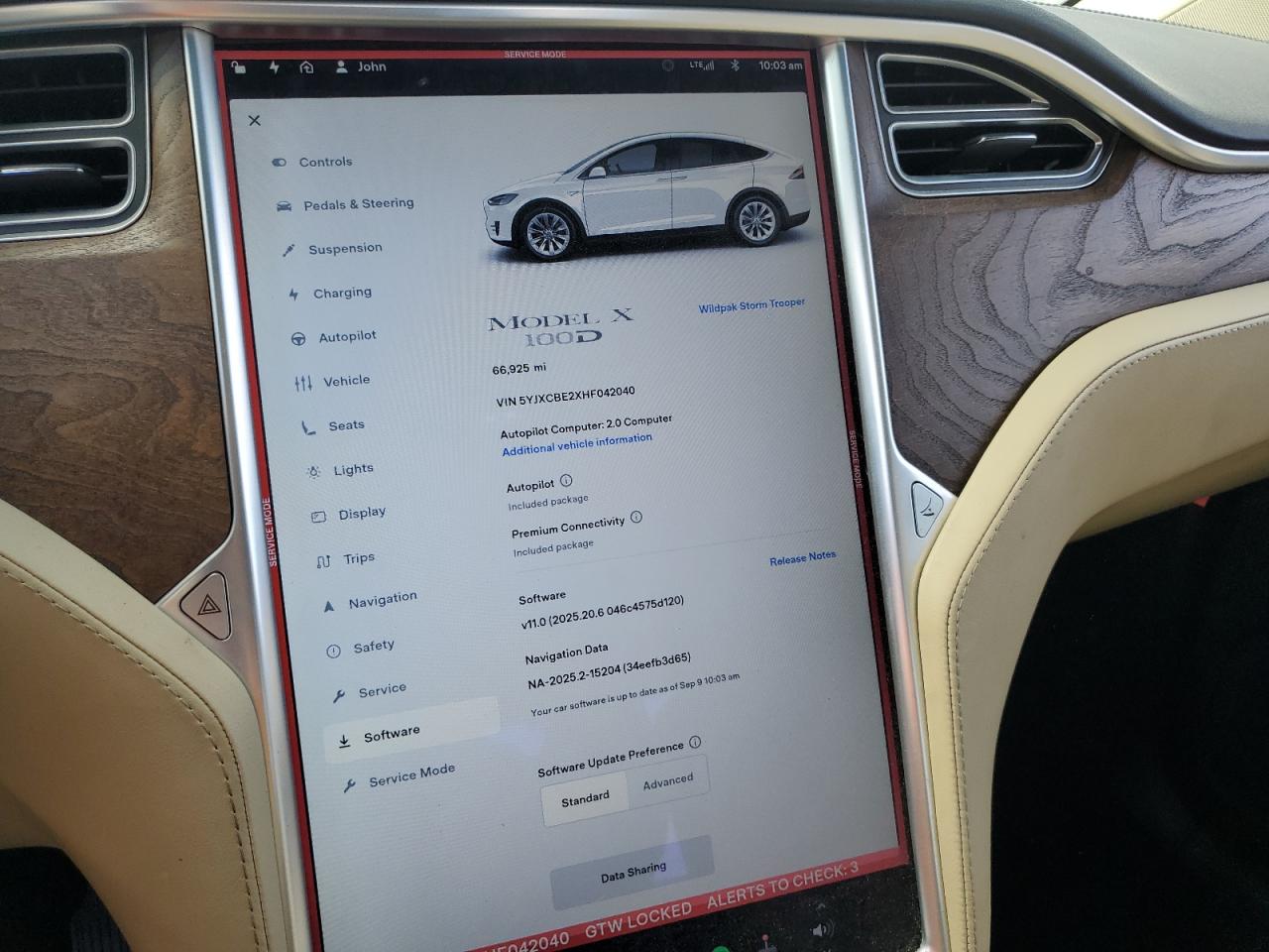 2017 Tesla Model X VIN: 5YJXCBE2XHF042040 Lot: 71727155