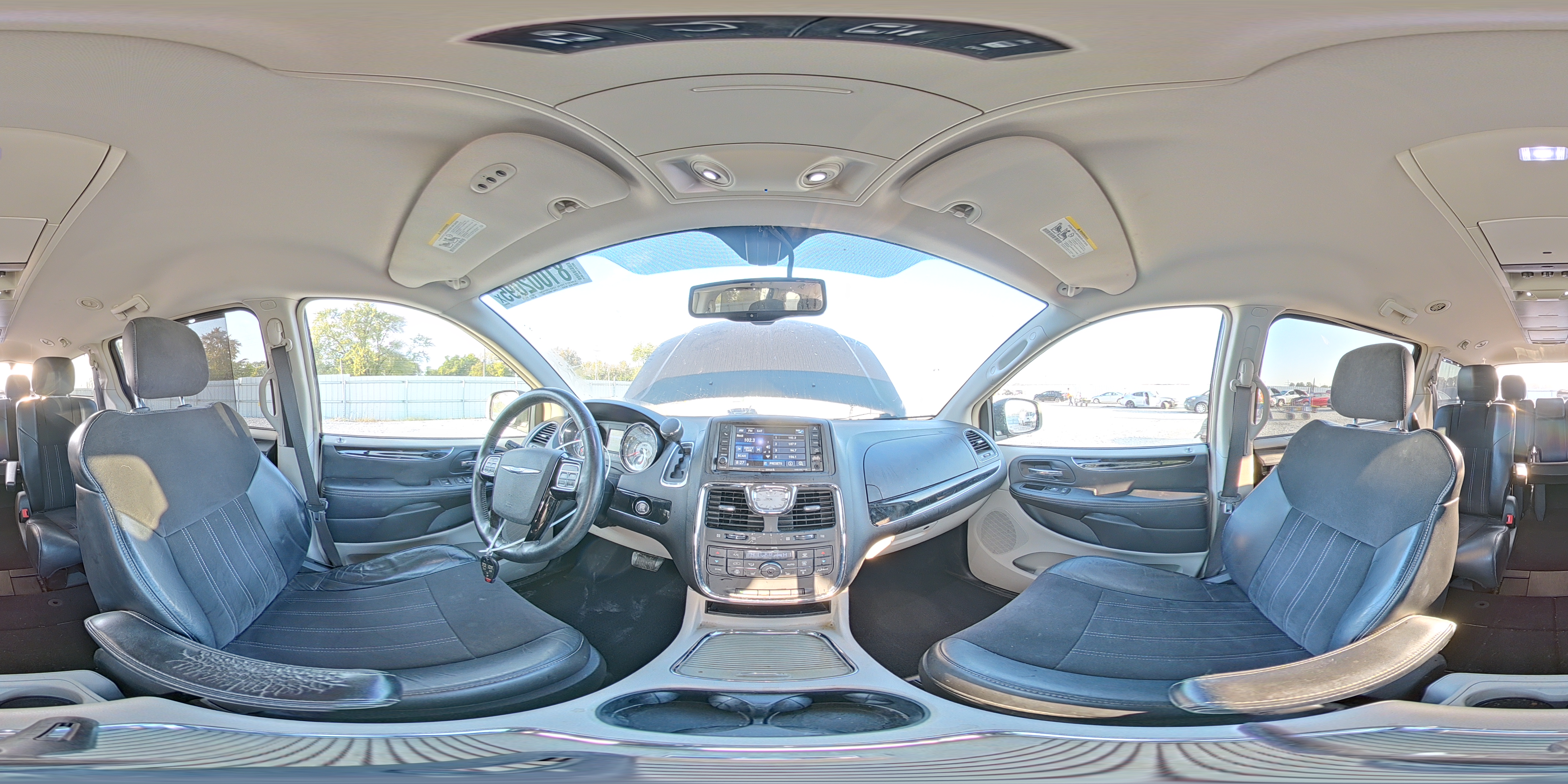 2014 Chrysler Town & Country Touring L VIN: 2C4RC1CG5ER453721 Lot: 81002095