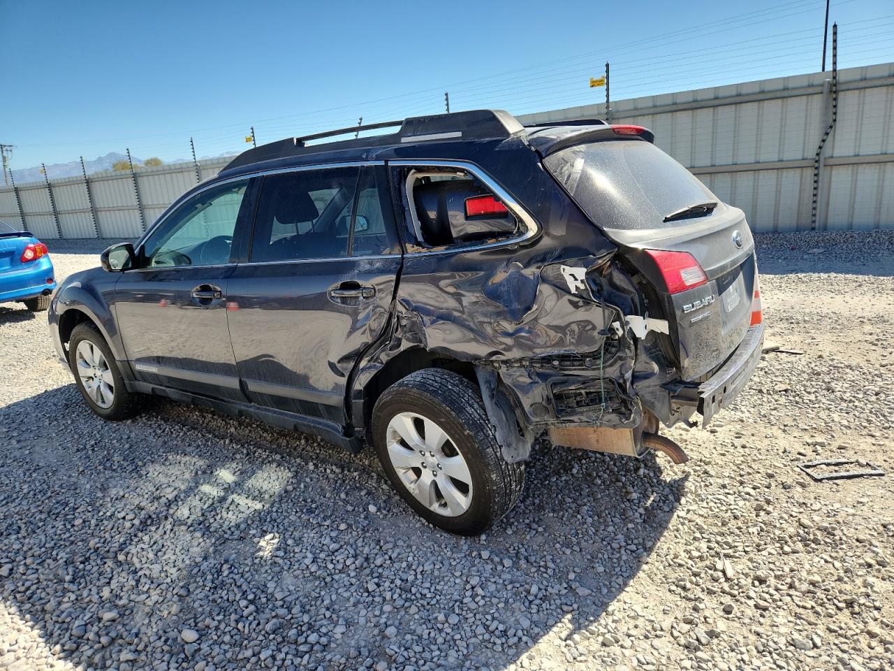 2010 Subaru Outback 2.5I Premium charcoal suv gas 4S4BRBCC9A3380581 photo #3