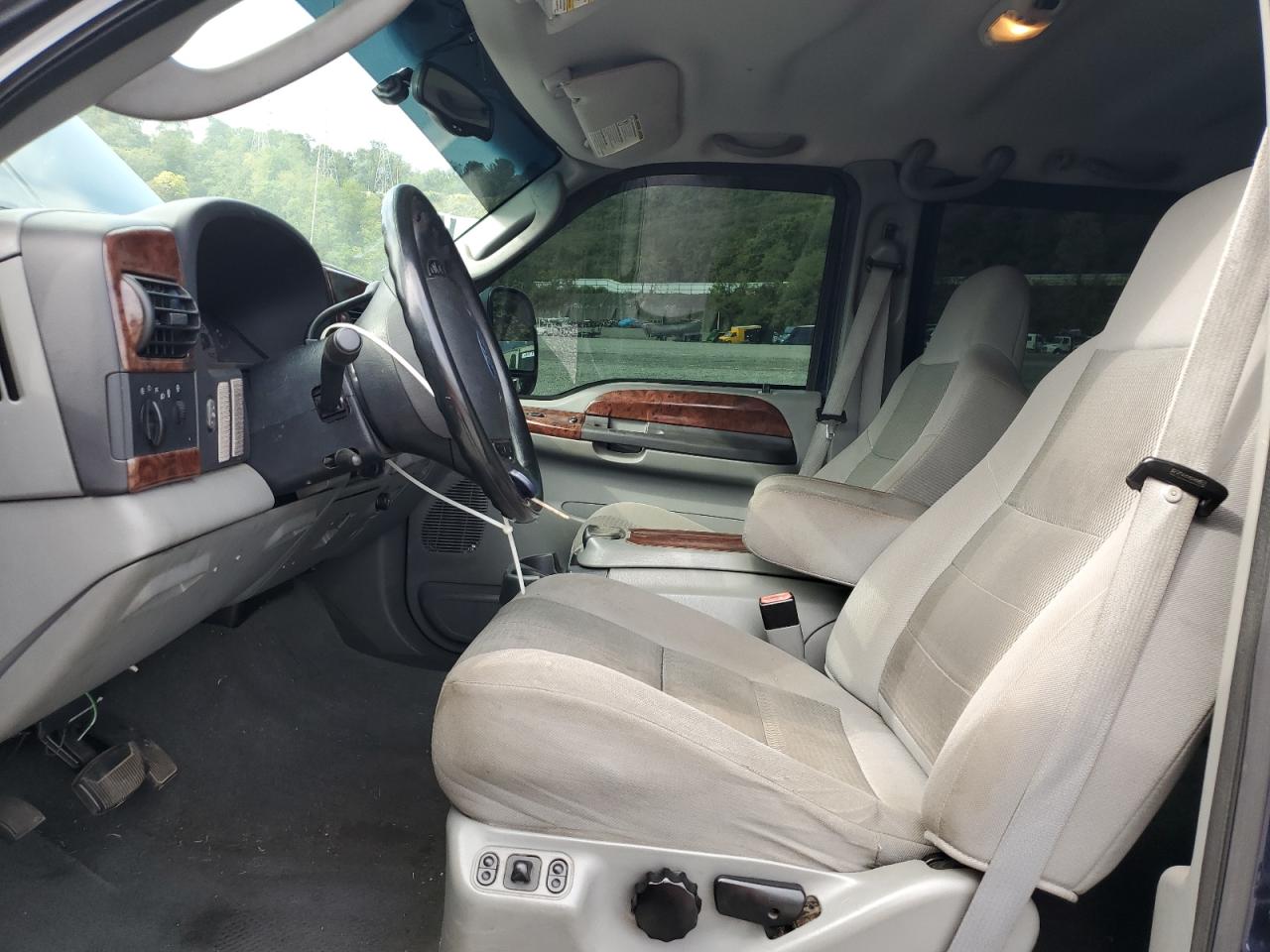 2005 Ford Super Duty F-350 W/S VIN: 1FTWW31P55EA66611 Lot: 83929265