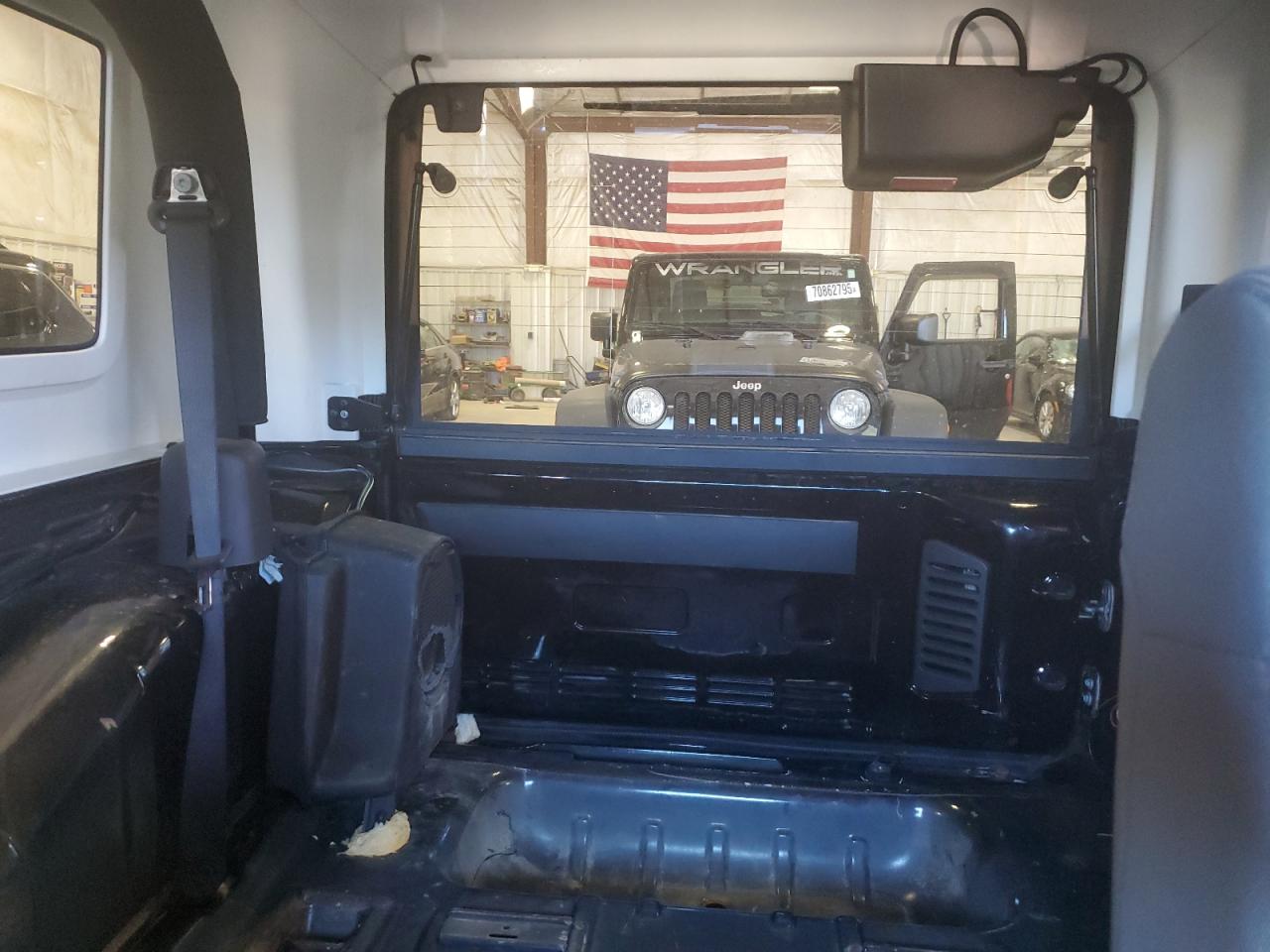 2009 Jeep Wrangler Sahara VIN: 1J8FA541X9L715587 Lot: 70871185