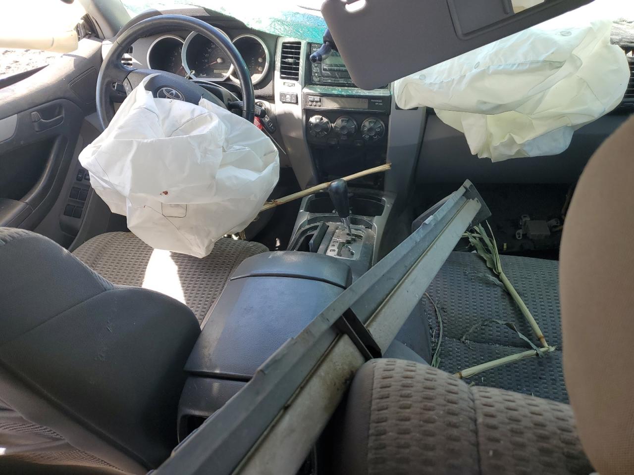 2008 Toyota 4Runner Sr5 VIN: JTEZU14R28K020482 Lot: 71368335