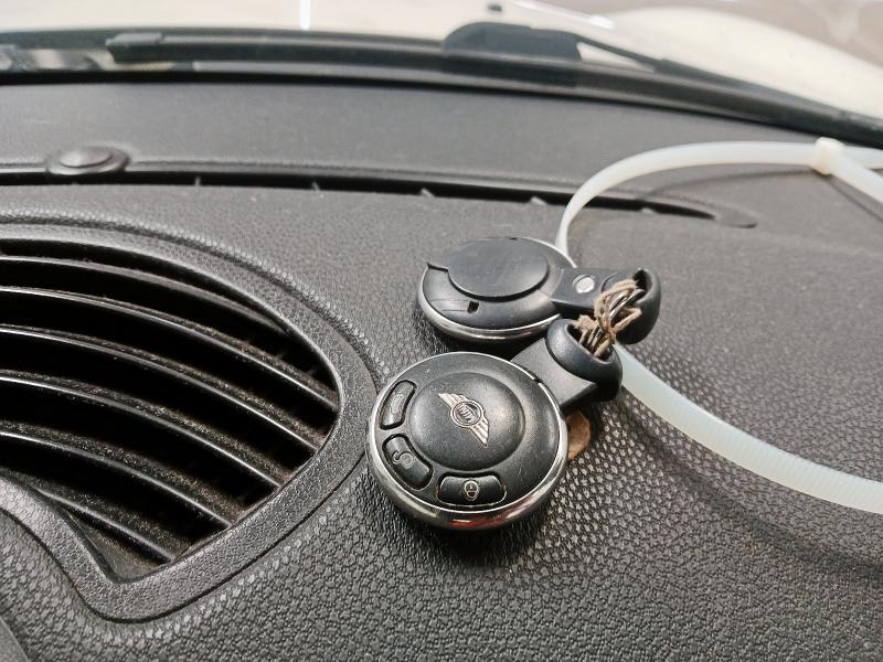 2010 MINI COOPER S 