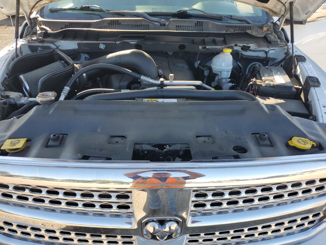 2015 Ram 1500 Laramie VIN: 1C6RR7NT8FS777054 Lot: 84292575