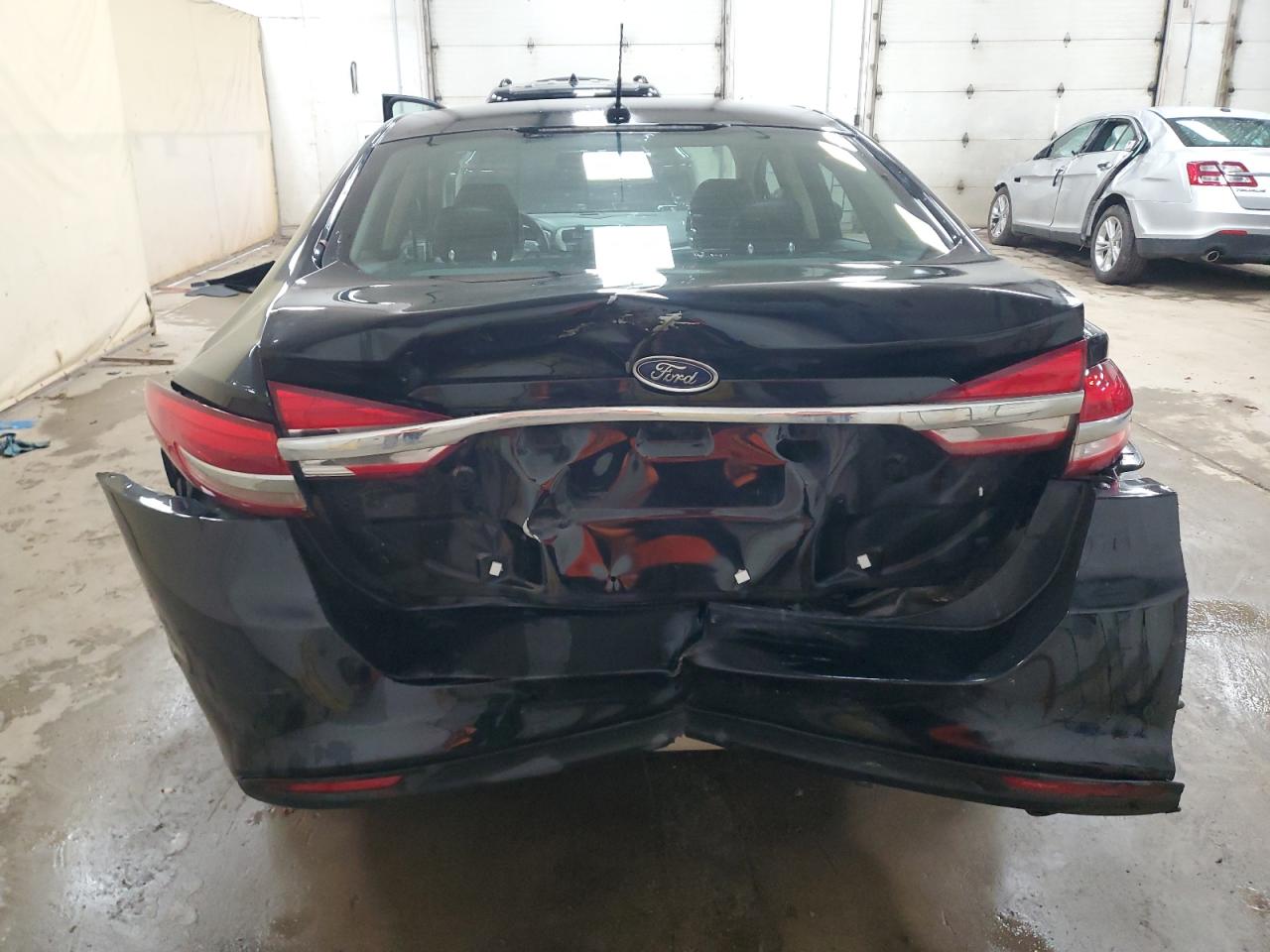 2017 Ford Fusion Se VIN: 3FA6P0HD8HR272701 Lot: 82071855