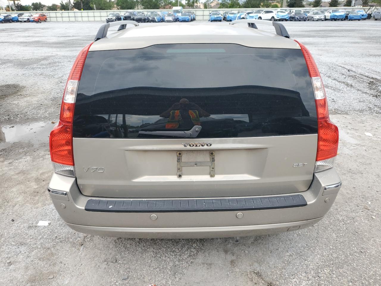 2005 Volvo V70 Fwd VIN: YV1SW592051506755 Lot: 81237395