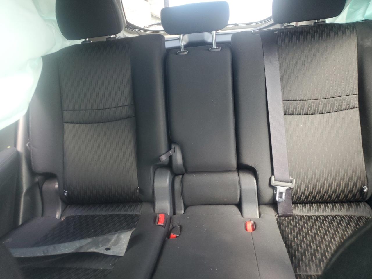 2017 Nissan Rogue S VIN: KNMAT2MT8HP527377 Lot: 84623035