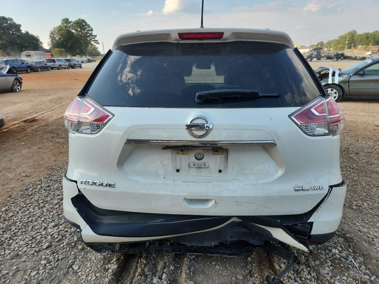 2015 Nissan Rogue S VIN: 5N1AT2MV7FC803937 Lot: 80723675
