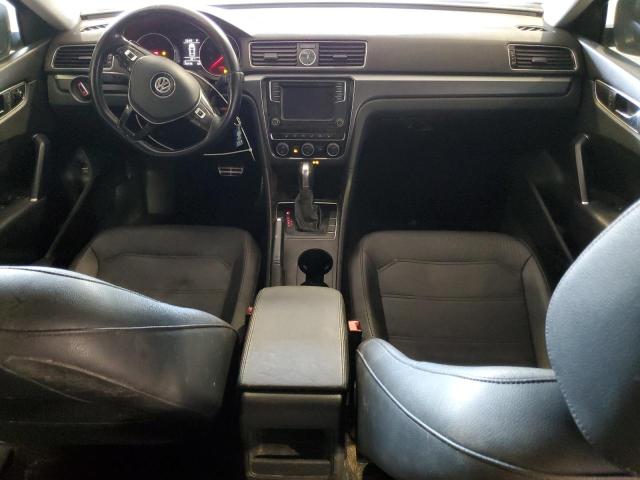  VOLKSWAGEN PASSAT 2017 Granatowy
