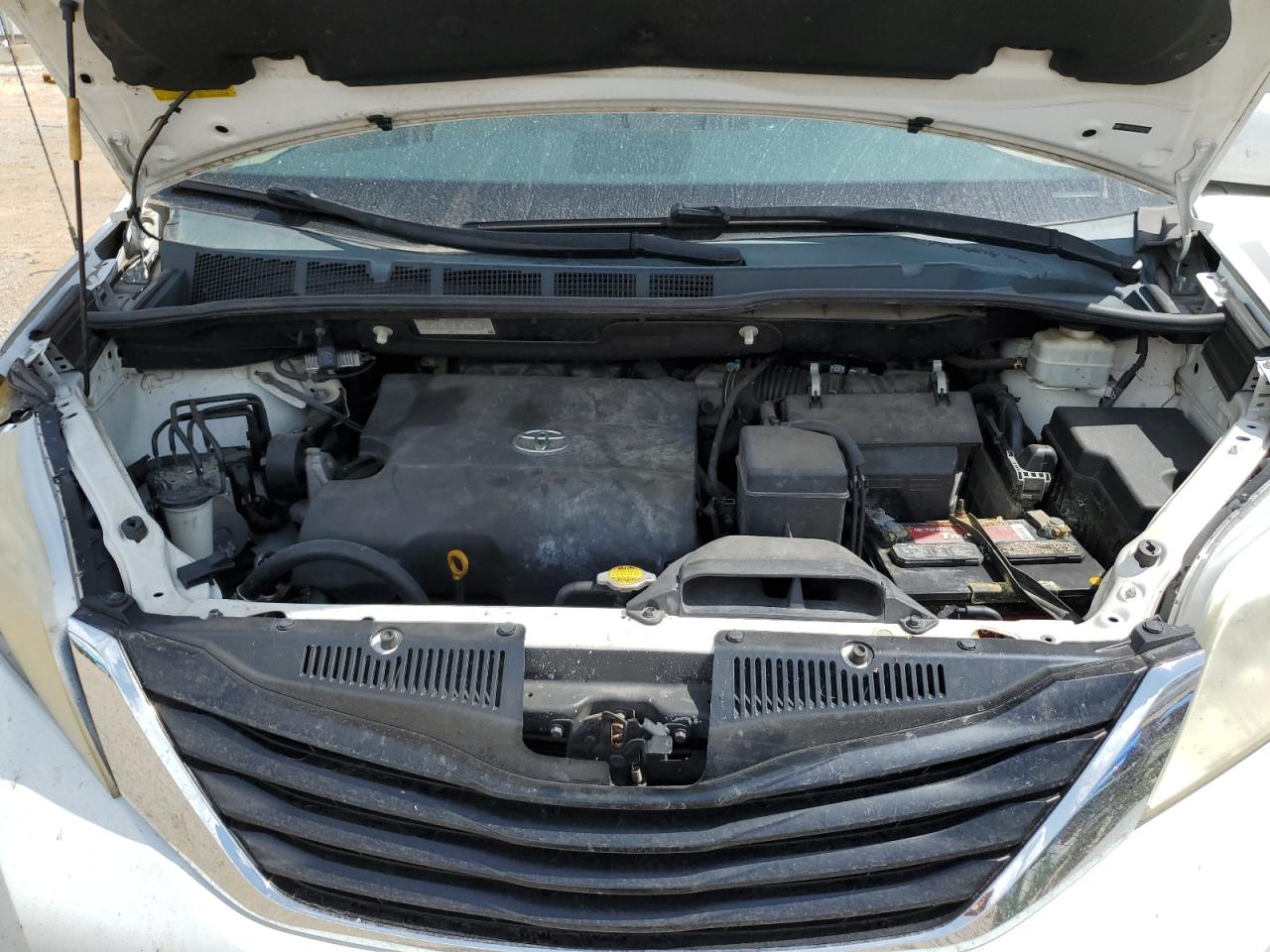 2012 Toyota Sienna Le VIN: 5TDKK3DC2CS205796 Lot: 81775215