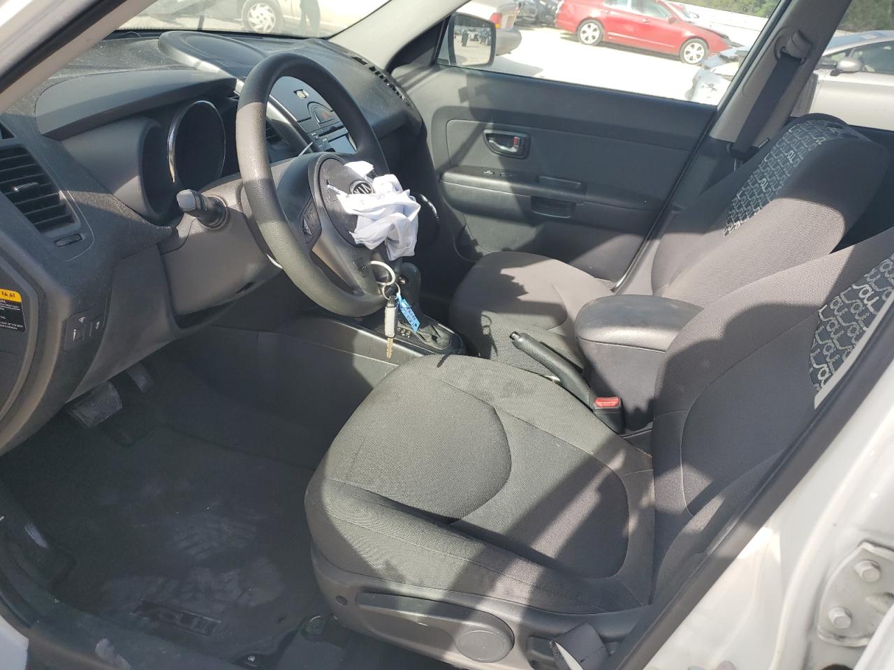 2011 Kia Soul + VIN: KNDJT2A20B7329993 Lot: 80448655